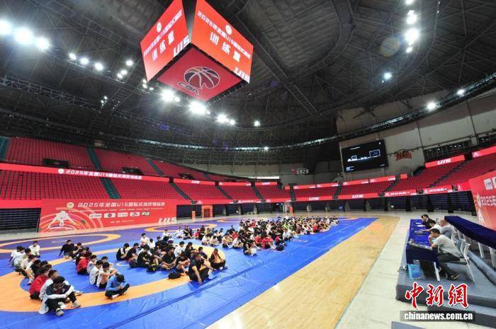 年全国U, 方介绍, 在这里