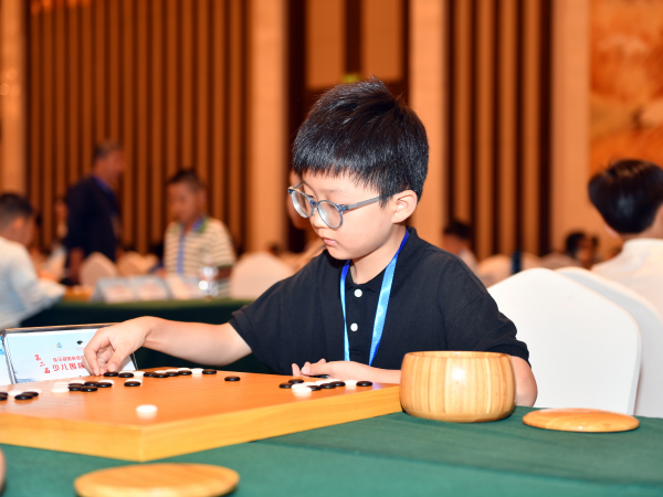 地上的, src, 的每一个人