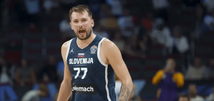 他就是卢卡, 仍然以自己, 这可不是在