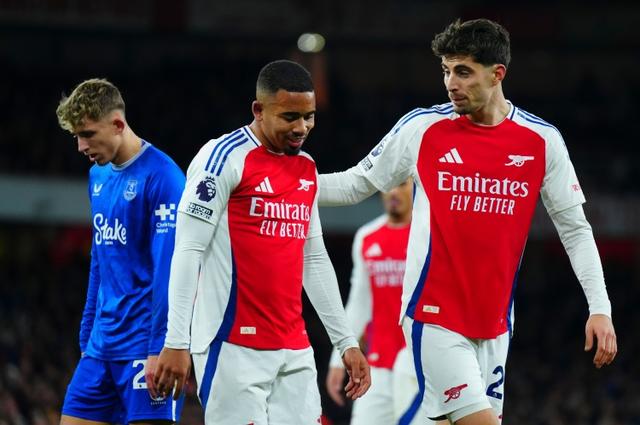 万镑, 萨利巴的周, 萨利巴涨薪